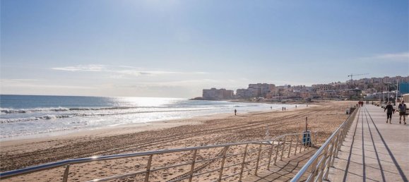 2 chambres Appartement à Torrevieja, Spain No. 156862 32