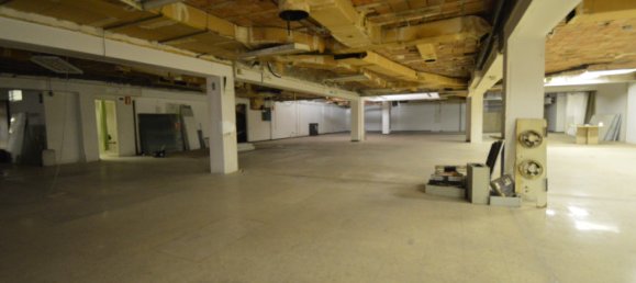 Gewerbliche Immobilie in Barcelona, Spain 1656m², Nr. 112508 3