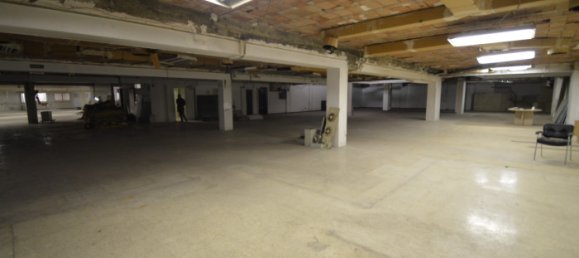 Gewerbliche Immobilie in Barcelona, Spain 1656m², Nr. 112508 8
