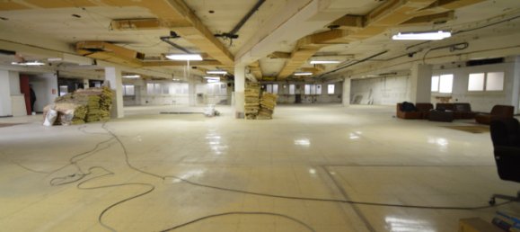 Gewerbliche Immobilie in Barcelona, Spain 1656m², Nr. 112508 15