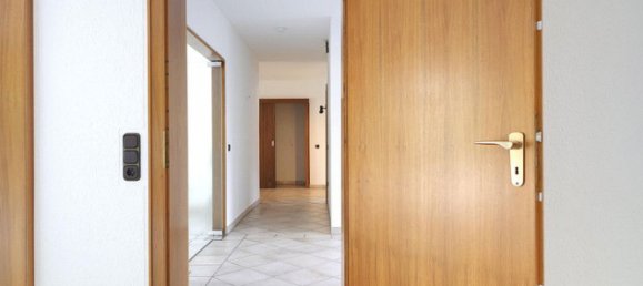 3 Schlafzimmer Bungalow in Duisburg, Germany, Nr. 266610 18