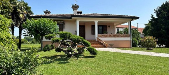 11 rooms Villa in Pordenone, Italy No. 265717 4