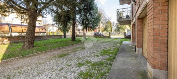 2 bedrooms Apartment in Fabbrico, Italy No. 163132 32