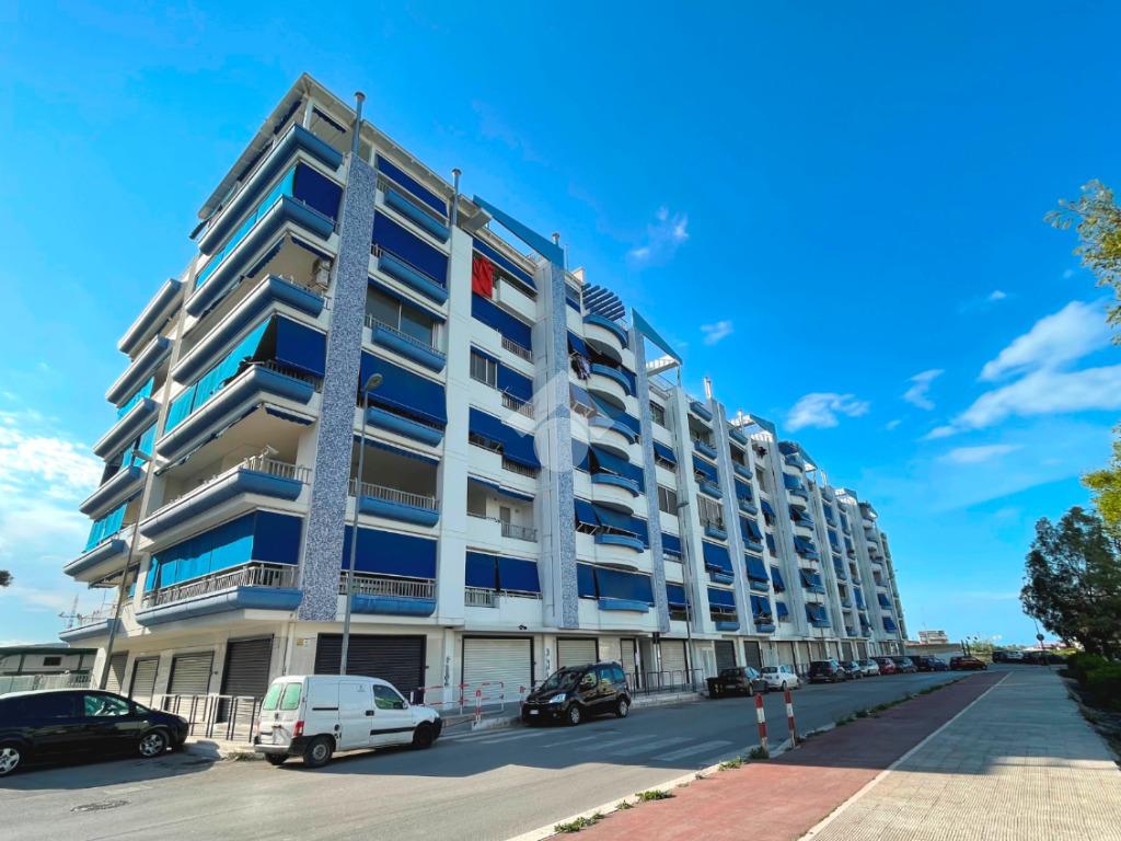 Apartamento de 2 dormitorios en Barletta, Italy No. 377619