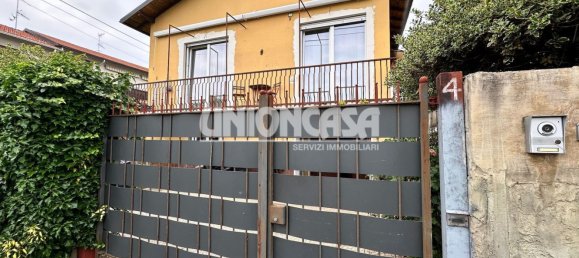 4غرفة منزل في Malnate, Italy رقم 265686 8