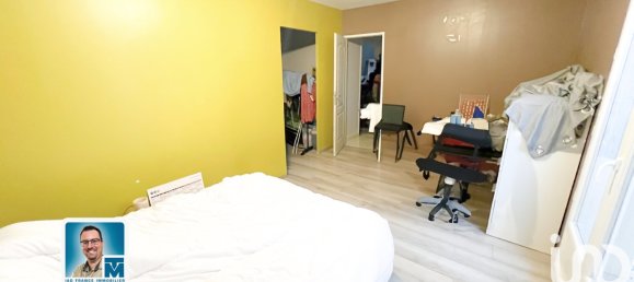 Casa de 3 dormitorios en Senonches, France No. 45810 23