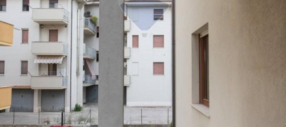 4 rooms Apartment in Montemarciano, Italy No. 7410 40