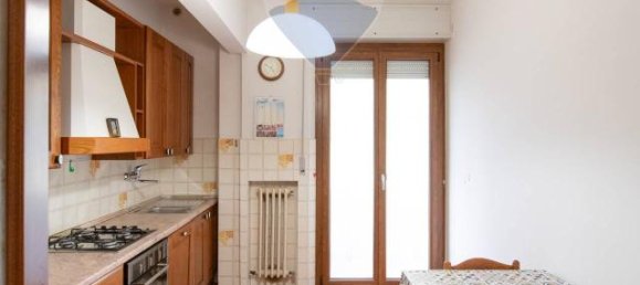 4 rooms Apartment in Montemarciano, Italy No. 7410 8