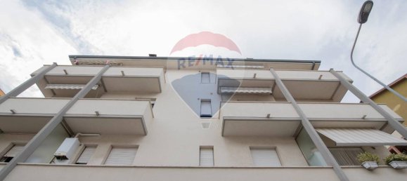 4 rooms Apartment in Montemarciano, Italy No. 7410 16