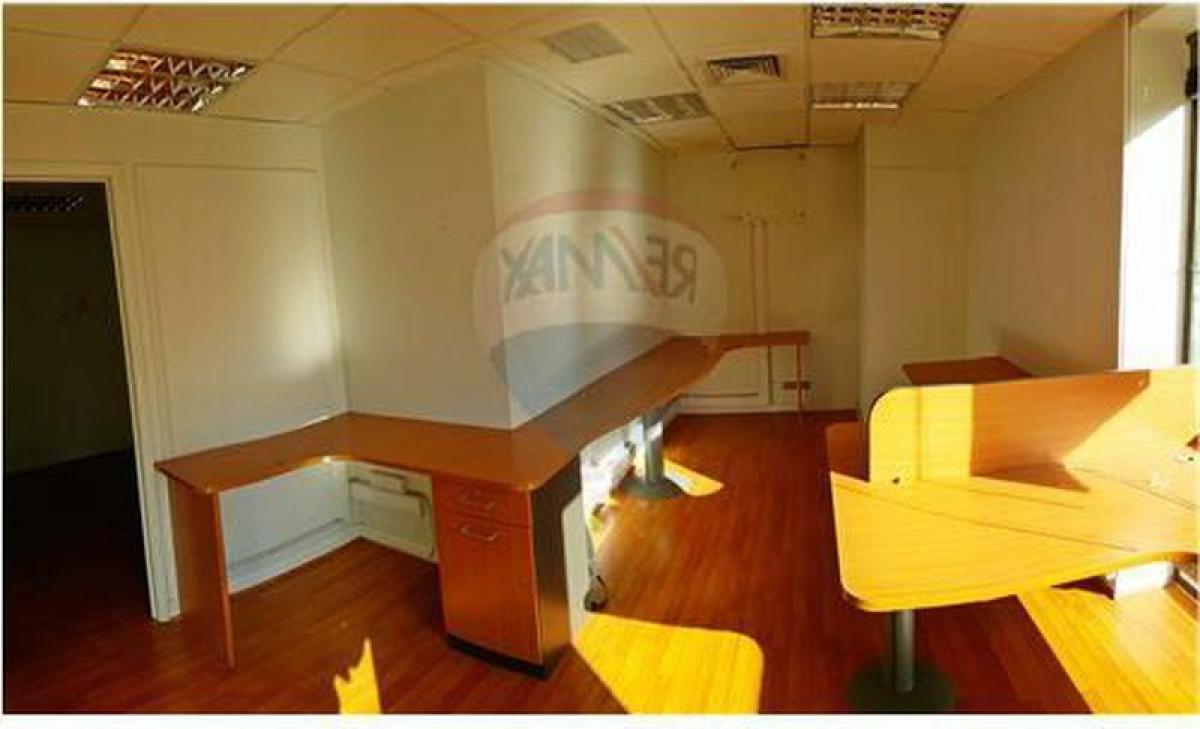 Oficina en Santiago, Chile No. 100