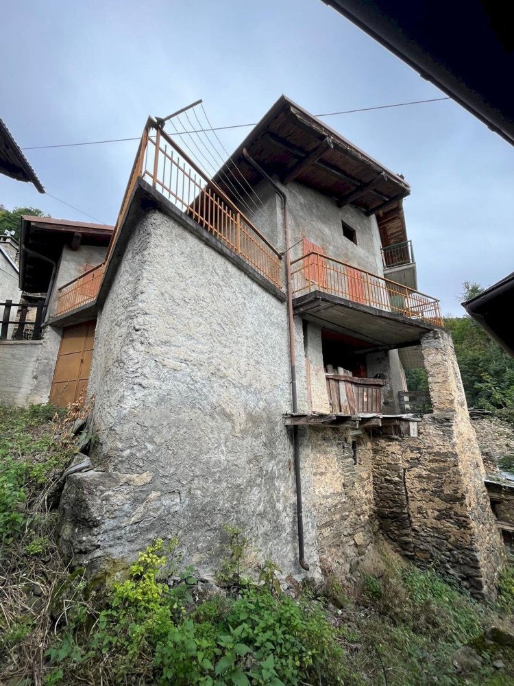 3-Zimmer Haus in San Damiano Macra, Italy, Nr. 228519