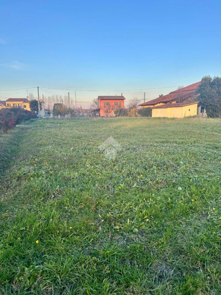  Land in Albignasego, Italy No. 338363