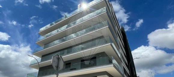 380m² Land in Amadora, Portugal No. 175021 2