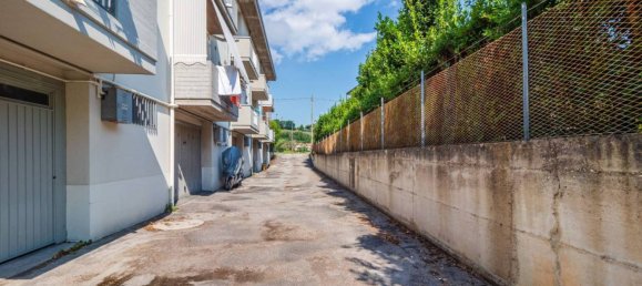 3 bedrooms House in Fano, Italy No. 262772 28