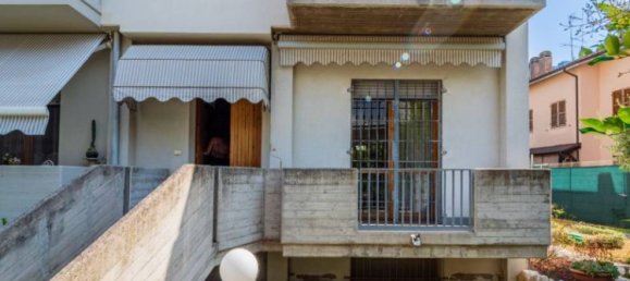 3 bedrooms House in Fano, Italy No. 262772 5