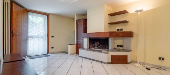 3 bedrooms House in Fano, Italy No. 262772 3