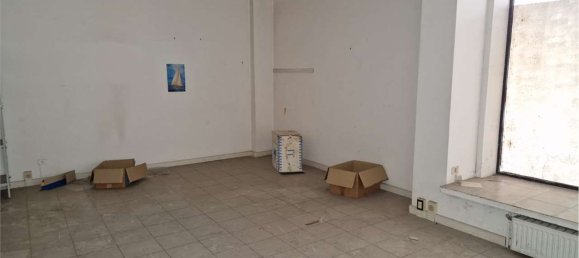 عقار تجاري في Frosinone, Italy 96متر مربع رقم 114144 5