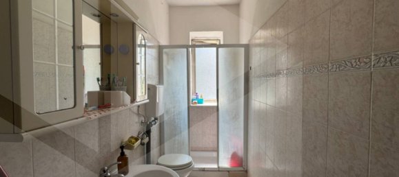 5 rooms Apartment in Vicenza, Italy No. 19251 4