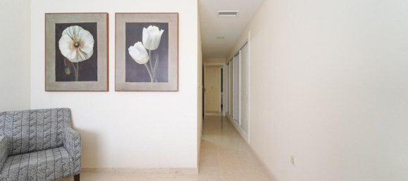 Apartamento de 2 dormitorios en Marbella, Spain No. 185268 9