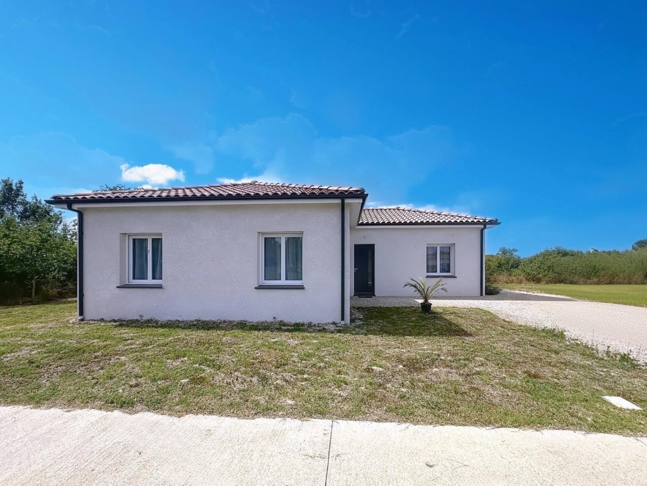 3 bedrooms House in Montbeton, France No. 284515