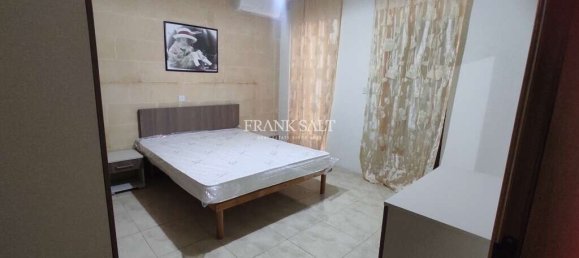 3 غرف نوم طابقين في Qrendi, Malta رقم 8212 5