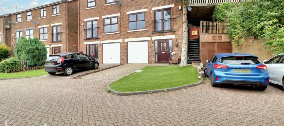 3 bedrooms House in Biggin Hill, United Kingdom No. 4759 2