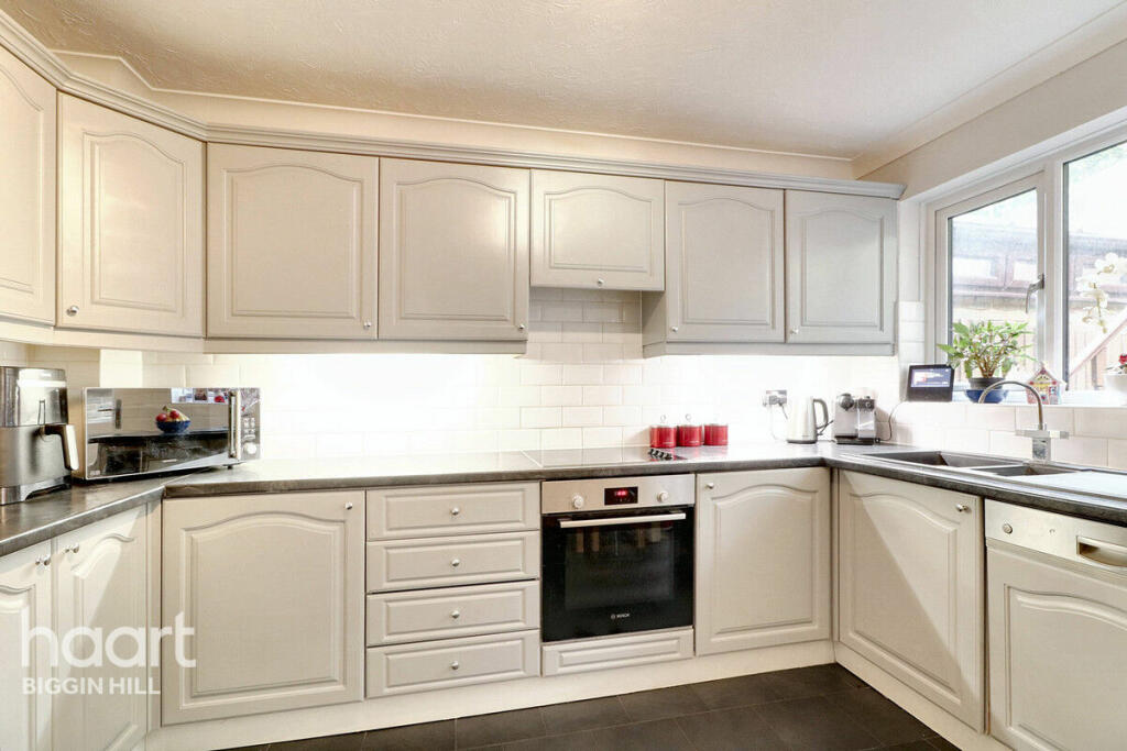 3 bedrooms House in Biggin Hill, United Kingdom No. 4759