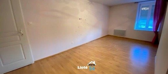 2 chambres Maison de ville à Ambacourt, France No. 46847 19