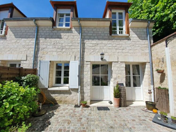 3 bedrooms House in Apremont, France No. 256530