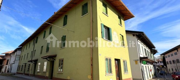 3 bedrooms House in Udine, Italy No. 169760 2
