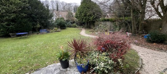 5 bedrooms House in Ecouen, France No. 140495 3