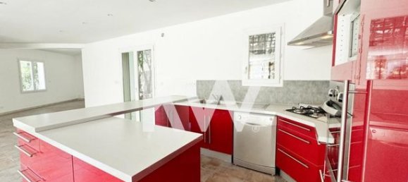 Вилла с 3 спальнями в Ним, Франция № 280898 8