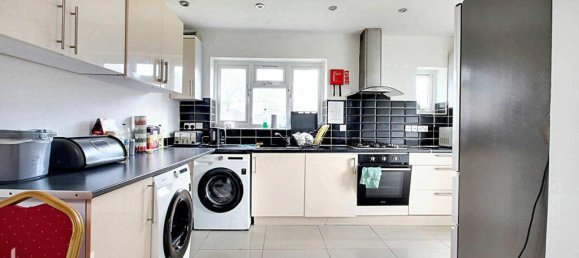 Casa de 5 dormitorios en Uxbridge, United Kingdom No. 5030 5