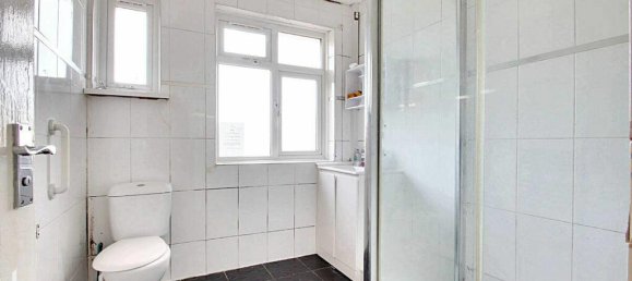 Casa de 5 dormitorios en Uxbridge, United Kingdom No. 5030 21