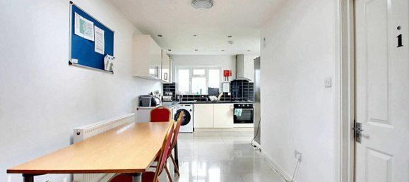 Casa de 5 dormitorios en Uxbridge, United Kingdom No. 5030 16