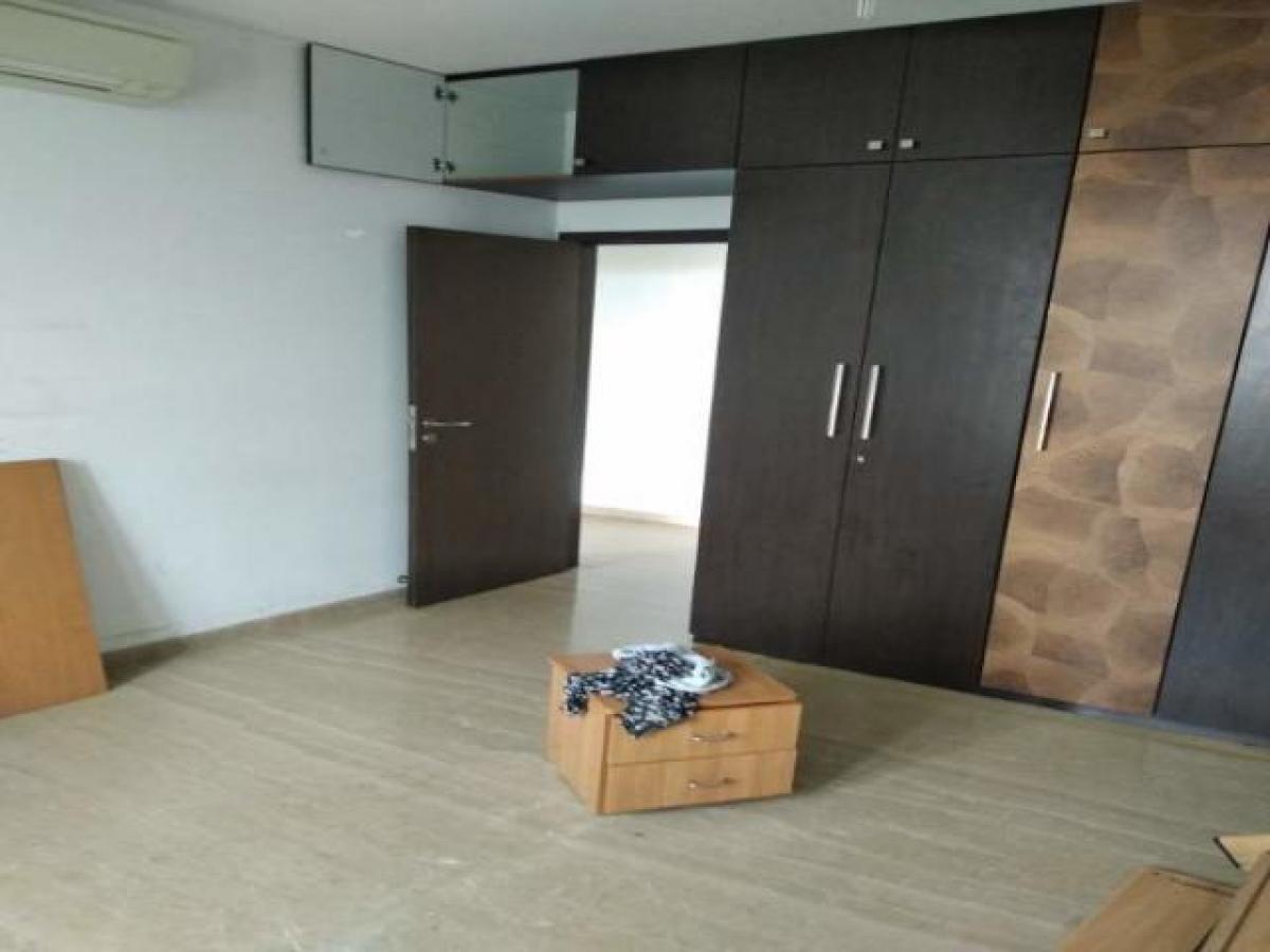 3 bedrooms House in Mumbai, India No. 51394