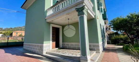8 rooms Villa in Sestri Levante, Italy No. 149311 2