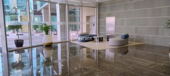 1687.4m² Office in Jumeirah Beach Residence, UAE No. 38804 4