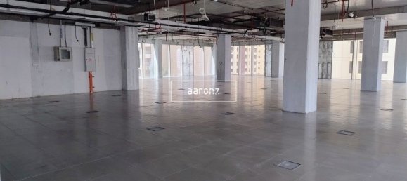 1687.4m² Office in Jumeirah Beach Residence, UAE No. 38804 5