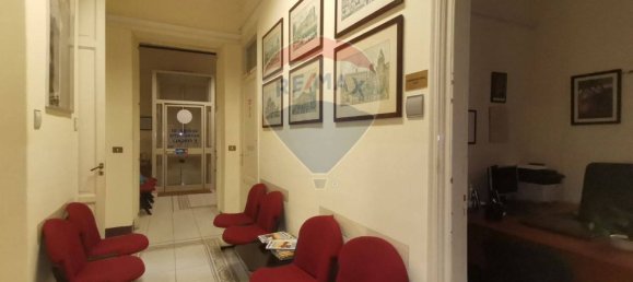 7 rooms Office in Palermo, Italy No. 356213 11