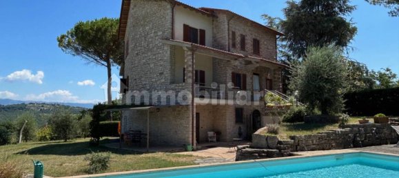 3 bedrooms House in Todi, Italy No. 39053 51