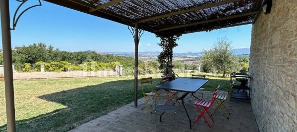 3 bedrooms House in Todi, Italy No. 39053 17