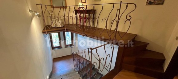 3 bedrooms House in Todi, Italy No. 39053 48