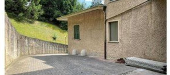 Квартира с 2 комнатами в Миссалья, Италия № 8115 47