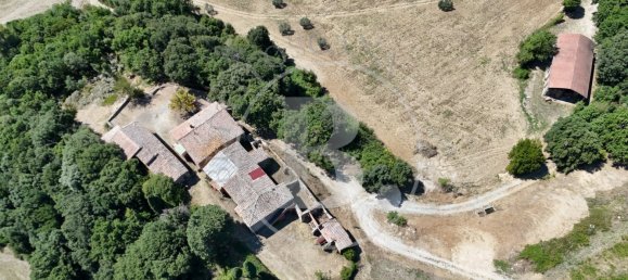 10 bedrooms Castles in Volterra, Italy No. 378323 3