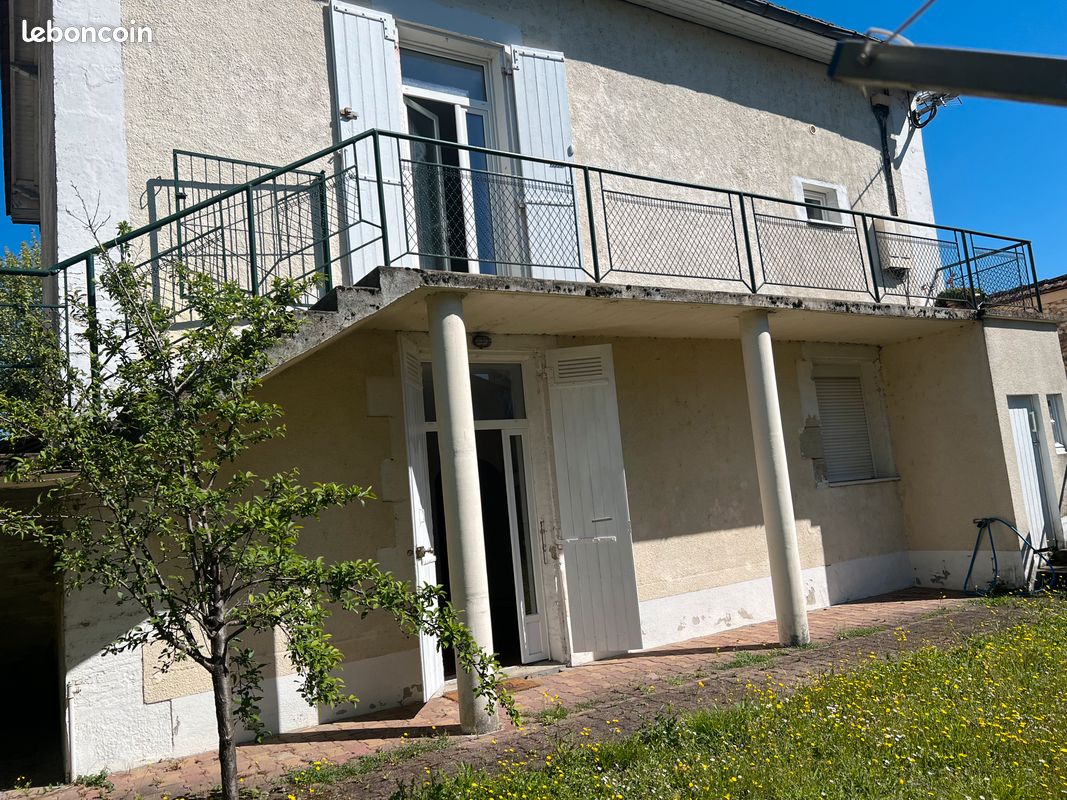 4 Schlafzimmer Gebäude in Perigueux, France, Nr. 337125