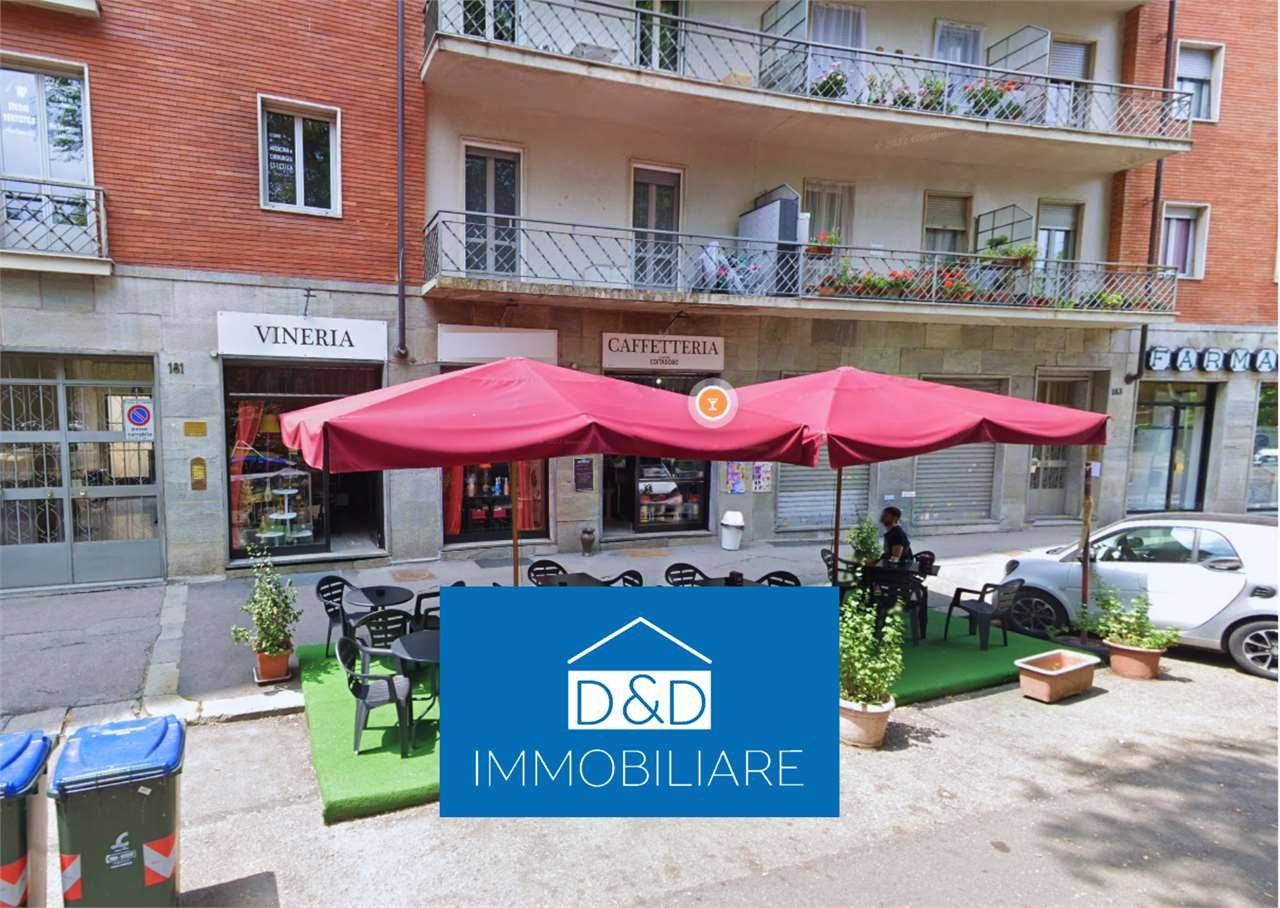 5 rooms Commercial property in Turin, Italy No. 12229