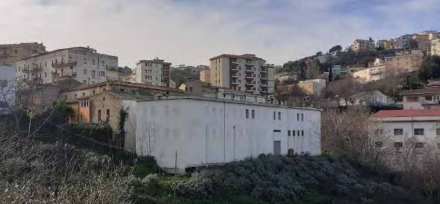 Entrepôt à Ozieri, Italy 815m² No. 316464