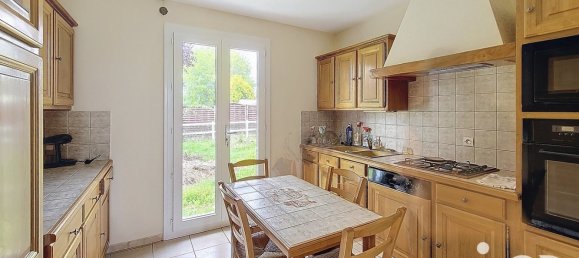 2 Schlafzimmer Haus in Auvilliers-en-Gatinais, France, Nr. 259766 4