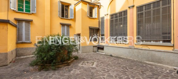 5 bedrooms Apartment in Bologna, Italy No. 129222 14